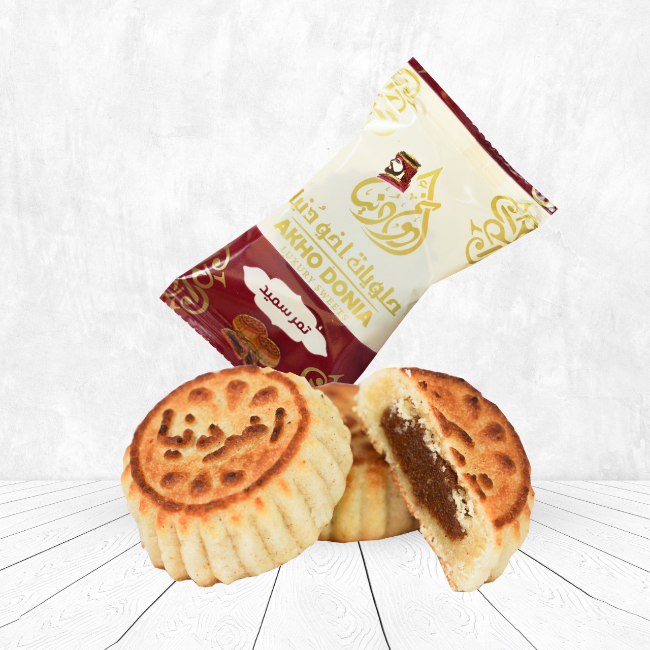 Maamoul dates with semolina